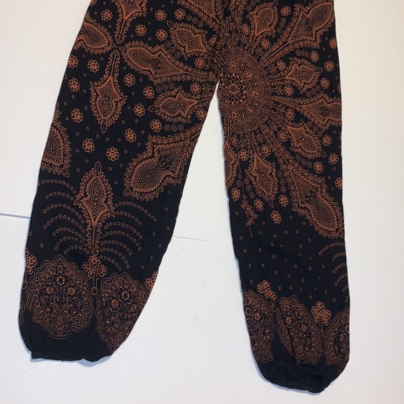 Thai Black and Orange Rayon Pants - Women’s Size Small - Picture 5 of 5